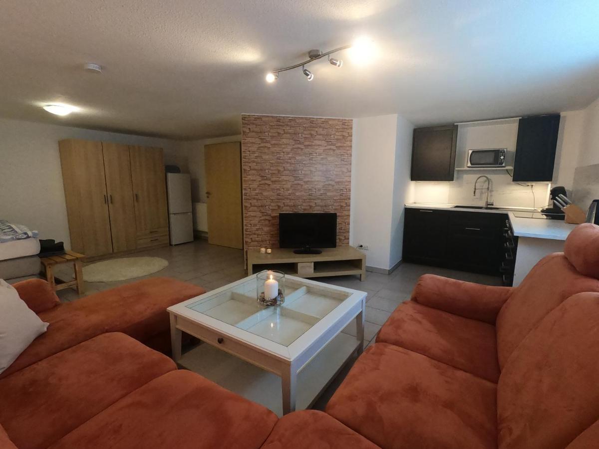 Ferienwohnung Am Teufelsloch Eckersdorf Bagian luar foto